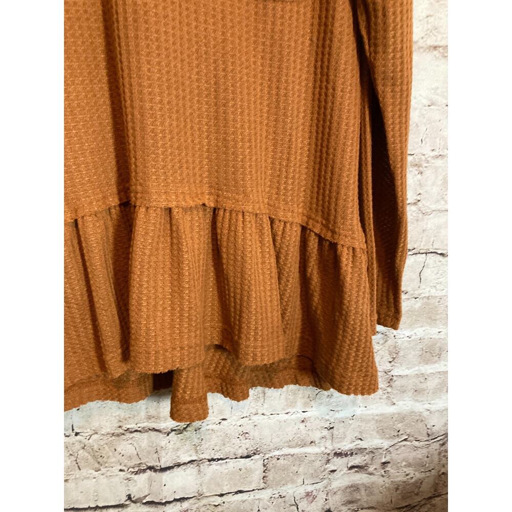 New In Lagenlook Top Womens Medium Rust Brown Waffle Ruffle Hem Thermal Boho - Picture 6 of 12